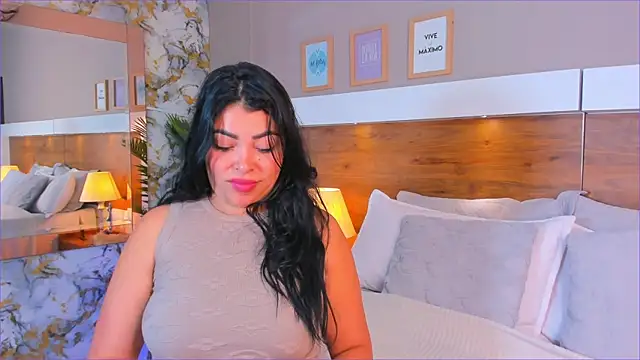 Snapshot of EmaBakker chatting on 01-18-26, 11:25 EmaBakker online show from 01-18-26, 11:25