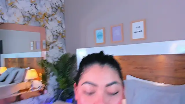 Snapshot of EmaBakker chatting on 02-21-26, 06:14 EmaBakker online show from 02-21-26, 06:14