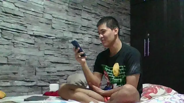 Snapshot of Sexylatin64 chatting on 03-28-26, 12:43 Sexylatin64 online show from 03-28-26, 12:43