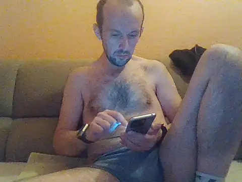 Snapshot of Translover66789 chatting on 04-19-26, 11:31 Translover66789 online show from 04-19-26, 11:31
