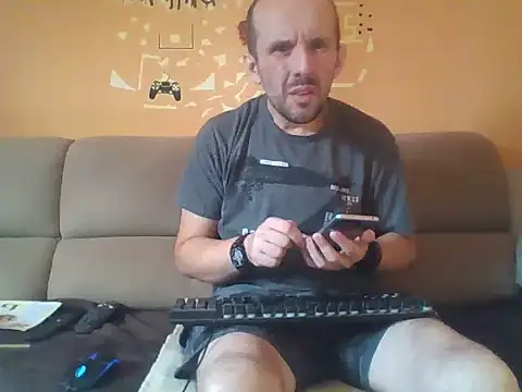 Snapshot of Translover66789 chatting on 06-09-26, 08:59 Translover66789 online show from 06-09-26, 08:59