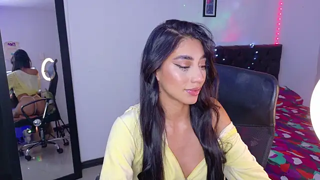 JulietaCheerr online show from 12-17-25, 01:33