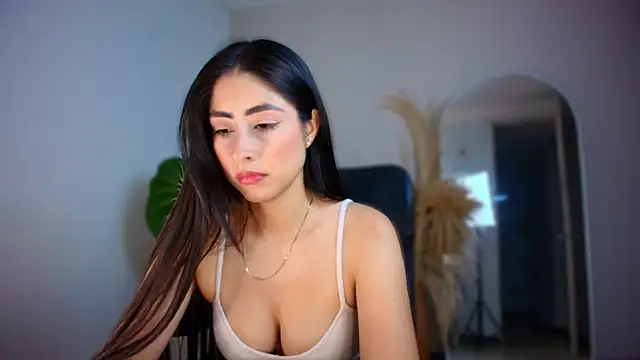 auroracaruso11 online show from 11-29-25, 10:02