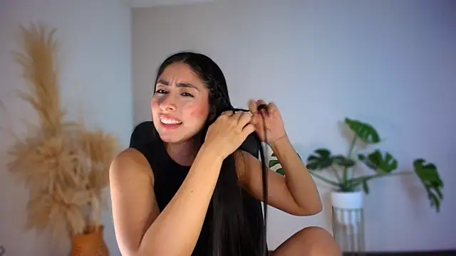 auroracaruso11 online show from 04-16-26, 07:47