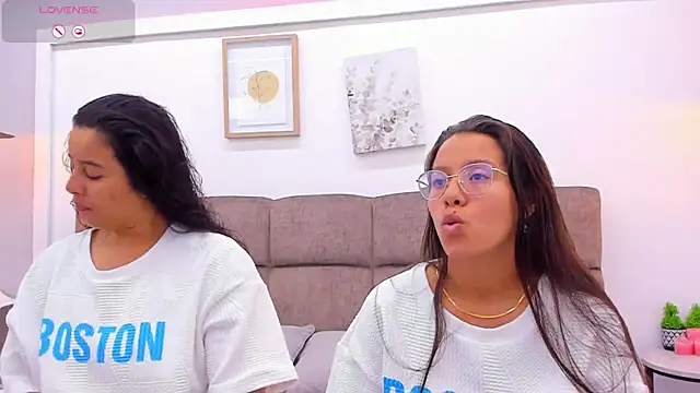 Dilan y Mia online show from 02-12-25, 02:54