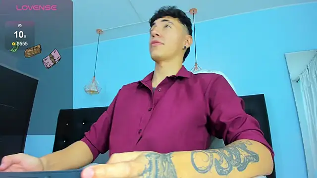 Lobo 17  online show from 12-21-25, 01:46