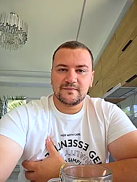 Snapshot of KarlosCarutox chatting on 09-14-25, 10:25 KarlosCarutox online show from 09-14-25, 10:25