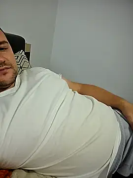 Snapshot of KarlosCarutox chatting on 10-04-25, 04:49 KarlosCarutox online show from 10-04-25, 04:49