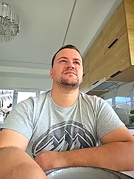 Snapshot of KarlosCarutox chatting on 11-12-25, 12:16 KarlosCarutox online show from 11-12-25, 12:16