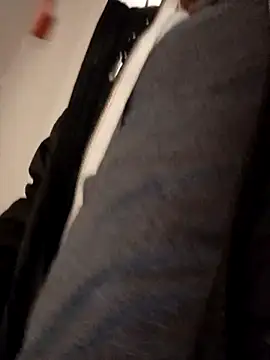 Snapshot of QcMisterv13 chatting on 02-25-25, 05:52 QcMisterv13 online show from 02-25-25, 05:52