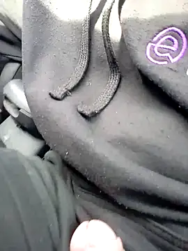 Snapshot of QcMisterv13 chatting on 03-19-25, 08:54 QcMisterv13 online show from 03-19-25, 08:54