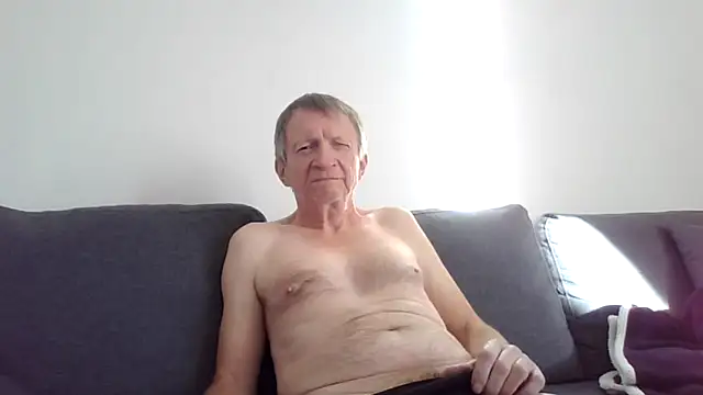 naturiste974 online show from 10-16-25, 03:35