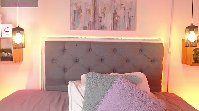 Snapshot of emily_leinner chatting on 01-28-25, 05:56 emily leinner online show from 01-28-25, 05:56