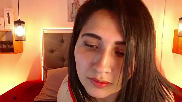 Snapshot of emily_leinner chatting on 03-09-25, 08:31 emily leinner online show from 03-09-25, 08:31