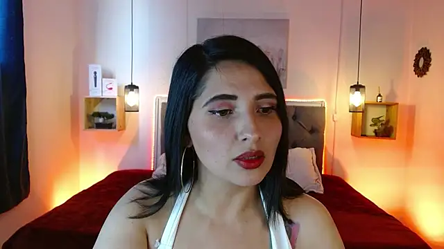 Snapshot of emily_leinner chatting on 03-21-25, 02:29 emily leinner online show from 03-21-25, 02:29