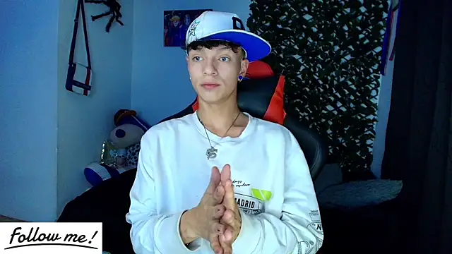 twink sebas  online show from 01-31-25, 06:13