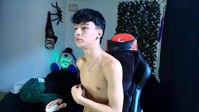 twink sebas  online show from 02-09-25, 03:34