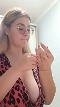 Snapshot of pussyCat_t chatting on 11-02-25, 05:37 pussyCat t online show from 11-02-25, 05:37