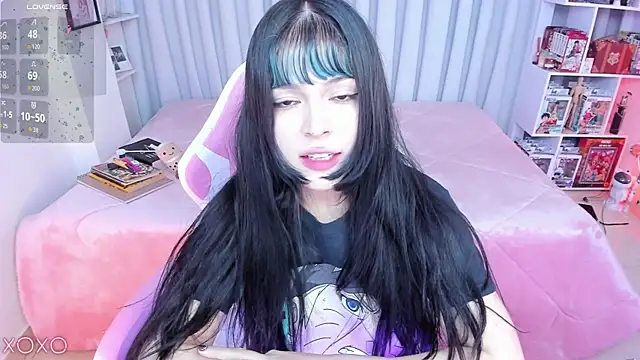 Snapshot of misshoneyxxx chatting on 07-29-26, 06:22 misshoneyxxx online show from 07-29-26, 06:22