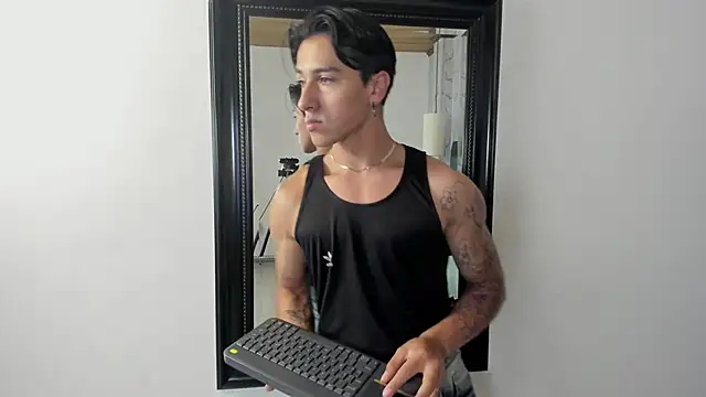 Andy Joy  online show from 04-01-26, 01:41