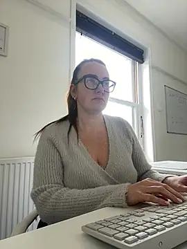 Snapshot of Miss_Stassi chatting on 03-05-25, 10:00 Miss Stassi online show from 03-05-25, 10:00