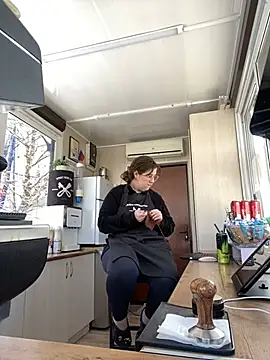 cinnabon  online show from 02-05-25, 08:00