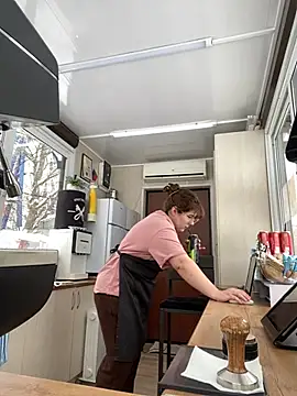 cinnabon  online show from 02-24-25, 08:27