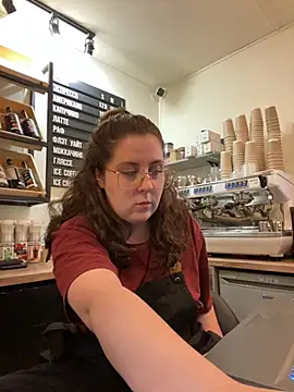 cinnabon  online show from 10-09-25, 03:21