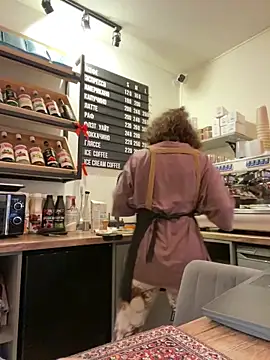 cinnabon  online show from 02-04-26, 02:23