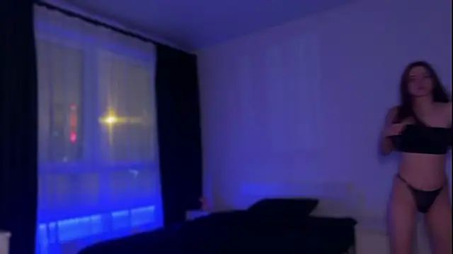 Snapshot of Riasha chatting on 11-13-25, 08:30 Riasha online show from 11-13-25, 08:30