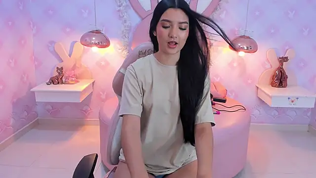 Snapshot of Saraa_Skinny chatting on 12-06-24, 11:33 Saraa Skinny online show from 12-06-24, 11:33