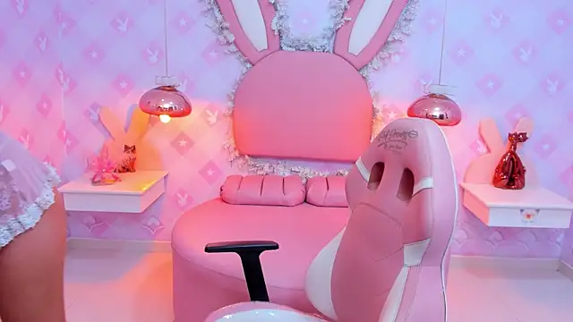 Snapshot of Saraa_Skinny chatting on 02-03-25, 11:53 Saraa Skinny online show from 02-03-25, 11:53