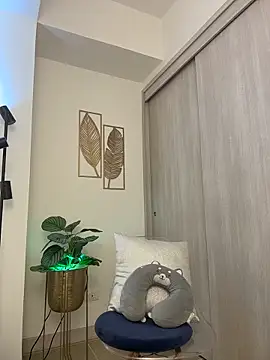 Snapshot of rubyhill_2711 chatting on 02-10-26, 11:53 rubyhill 2711 online show from 02-10-26, 11:53