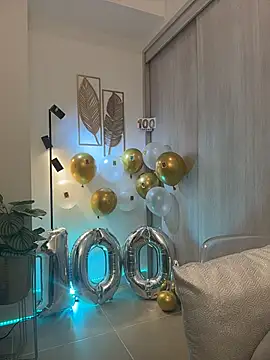 Snapshot of rubyhill_2711 chatting on 02-19-26, 11:23 rubyhill 2711 online show from 02-19-26, 11:23