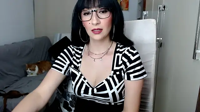 Laura-pervert online show from 10-10-25, 01:15