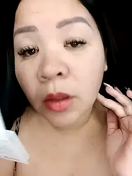 Chantal lopez online show from 10-27-25, 08:02