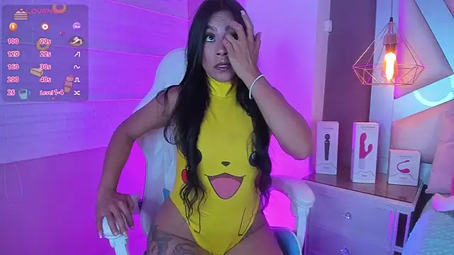Amber villalobos  online show from 05-21-26, 03:57