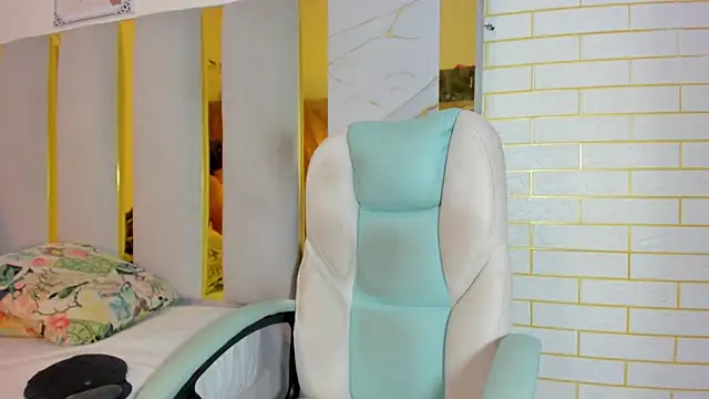 Snapshot of Lia_Ashley chatting on 11-28-25, 06:21 Lia Ashley online show from 11-28-25, 06:21