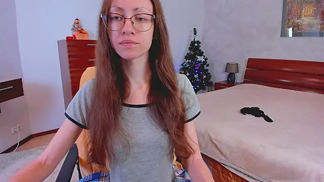 Snapshot of Pantyhose_Mila chatting on 12-16-25, 08:03 Pantyhose Mila online show from 12-16-25, 08:03