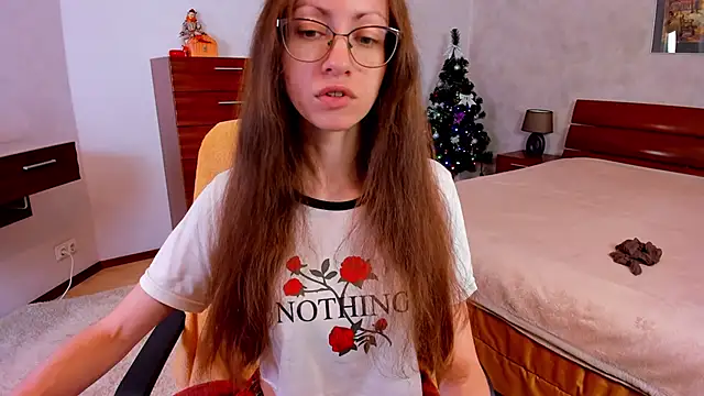 Snapshot of Pantyhose_Mila chatting on 12-17-25, 08:04 Pantyhose Mila online show from 12-17-25, 08:04