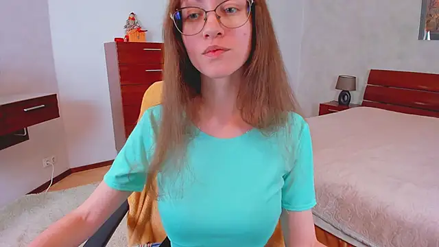 Snapshot of Pantyhose_Mila chatting on 03-19-26, 08:57 Pantyhose Mila online show from 03-19-26, 08:57