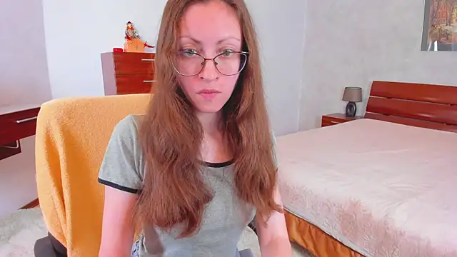Snapshot of Pantyhose_Mila chatting on 06-15-26, 08:33 Pantyhose Mila online show from 06-15-26, 08:33
