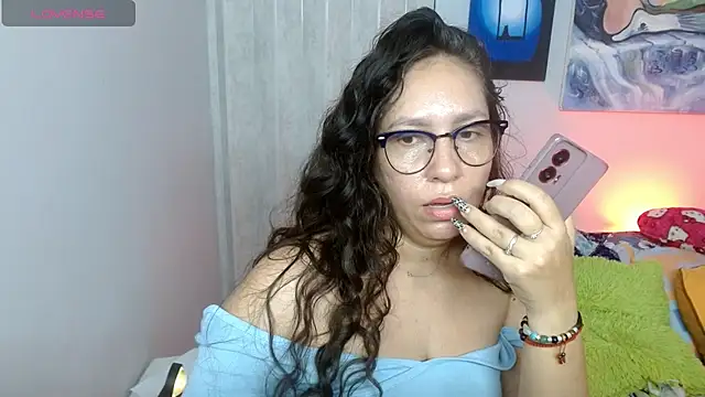 naihroby online show from 10-17-25, 02:04