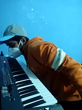 Snapshot of Ishan003 chatting on 12-14-25, 02:11 Ishan003 online show from 12-14-25, 02:11