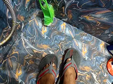 Snapshot of Ishan003 chatting on 12-20-25, 01:45 Ishan003 online show from 12-20-25, 01:45