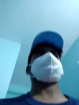 Snapshot of Ishan003 chatting on 12-21-25, 02:46 Ishan003 online show from 12-21-25, 02:46