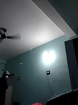 Snapshot of Ishan003 chatting on 01-06-26, 02:21 Ishan003 online show from 01-06-26, 02:21