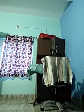 Snapshot of Ishan003 chatting on 01-17-26, 01:43 Ishan003 online show from 01-17-26, 01:43