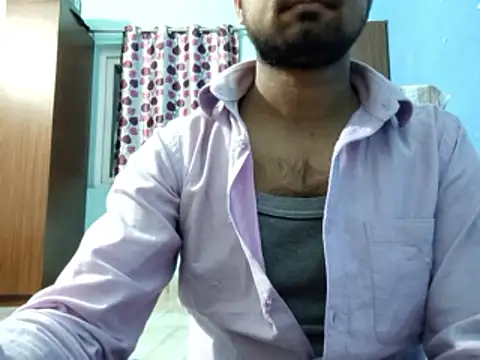 Snapshot of Ishan003 chatting on 01-17-26, 02:11 Ishan003 online show from 01-17-26, 02:11