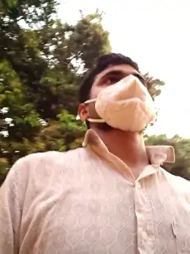 Snapshot of Ishan003 chatting on 02-21-26, 12:33 Ishan003 online show from 02-21-26, 12:33